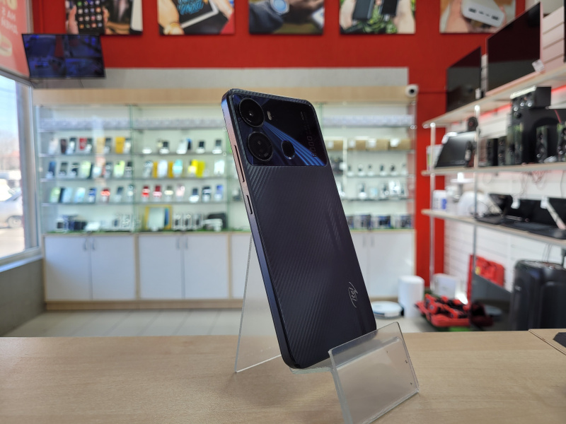 Мобильный телефон Itel P40