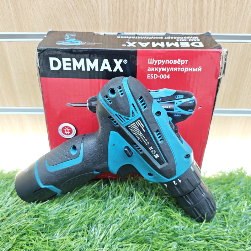 Шуруповерт  DEMMAX