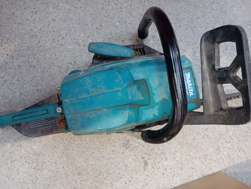 Бензопила Makita EA7900P70E