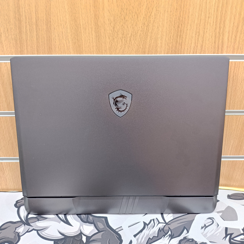 Ноутбук MSI Vector 16 HX AI A2XWHG-080XRU